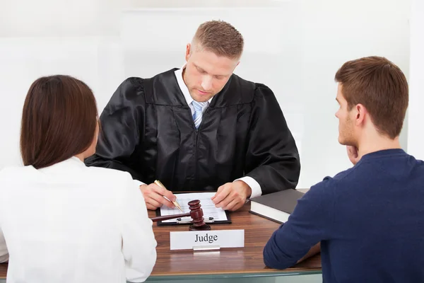 Divorcios y Separaciones